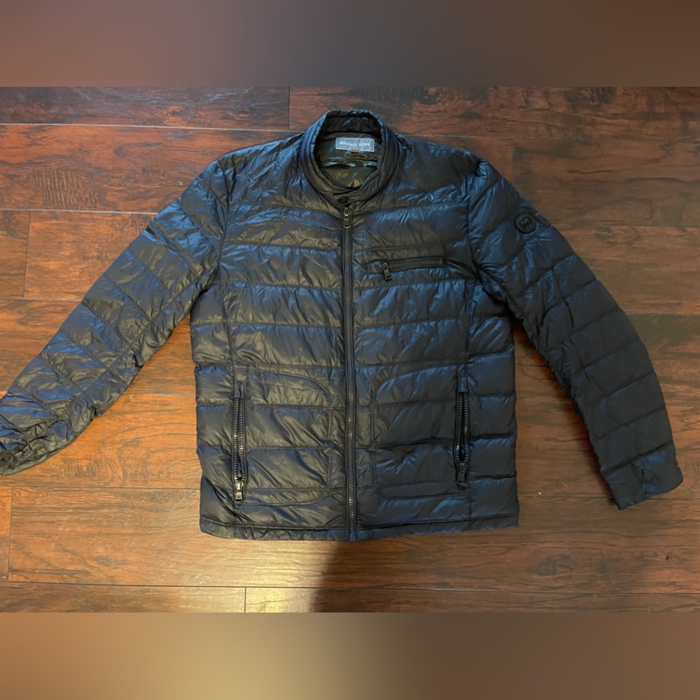 Micheal Kors puffer jacket medium (Navy Blue)
